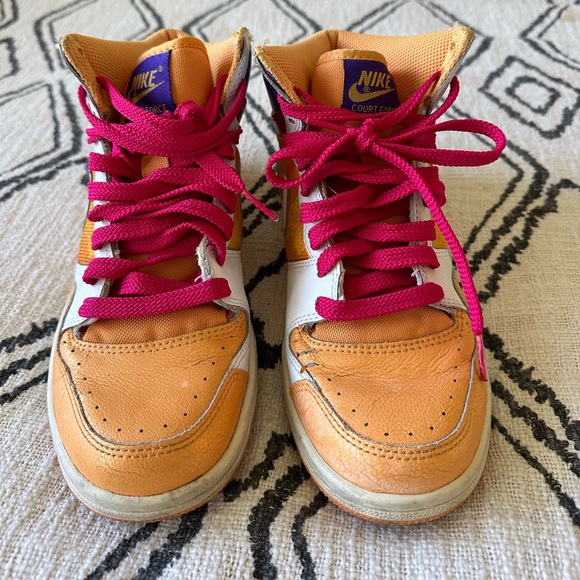 Wmns Size 8 Nike Court Force High ‘Light Melon’ - Picture 3 of 9
